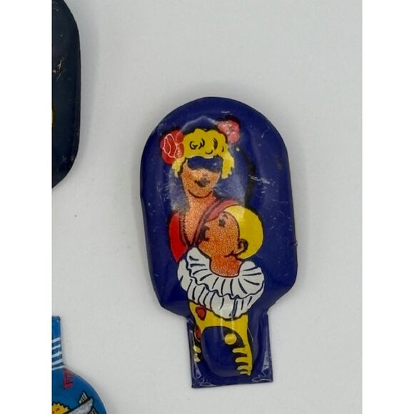 LOT of 5 Vintage Tin Clickers Toys Metal Alligator Masquerade Litho - Picture 4 of 10